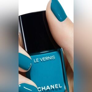 CHANEL Le Vernis Nail Polish ~ 753 MELODY
~ NWOB ~